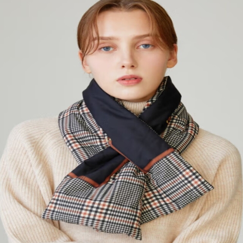 닥스 여성 블랙 체크 배색 패딩 머플러 DBMU5F958BK