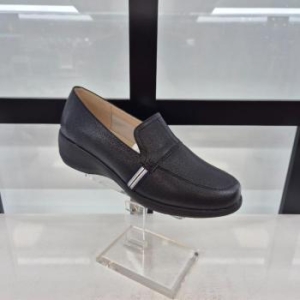 엘칸토 HC11 양가죽 여성화 P0A6U5Z13 40940073