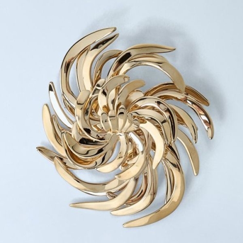 미우미우  골드톤 피니쉬 메탈 세이프티 핀 브로치 5IS132 2IEV F0056