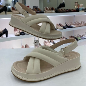 에스콰이아 여성 웨지 캐쥬얼 샌들 4cm YAEMSD8O5 GN