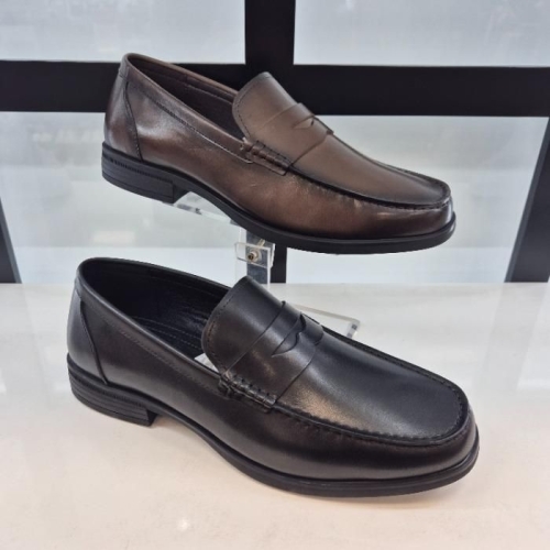 엘칸토 HC11 소가죽 남성화 세미정장 페니로퍼 T4K1U51A3Z