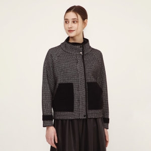 엑스아이엑스 XIX 배색 잔체크 하이넥 점퍼형 가디건_X1F15KCD010