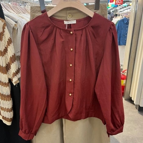 밀스튜디오 아시아드점 HC06 금장 콩단추 가을 블라우스 LR9BLS105WIO