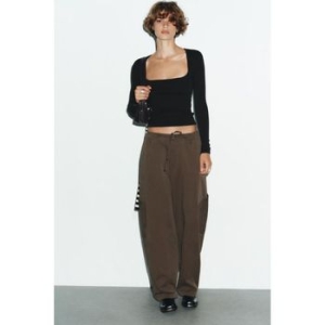 자라 우먼 리브드 티셔츠 반팔티스퀘어 넥라인 블랙 4424800800 793698