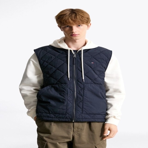 타미힐피거 남성 다이아몬드 퀼팅 베스트_T12F7WVT120MT1DW5