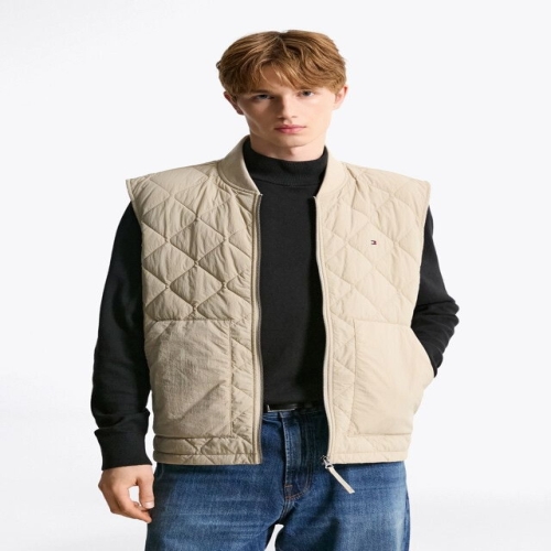 타미힐피거 남성 다이아몬드 퀼팅 베스트_T12F7WVT120MT1RBT