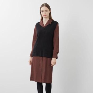 올리비아로렌 HC03 브이넥과 에이라인의 중기장 니트 베스트 VOB BN3W 9151 S23370754