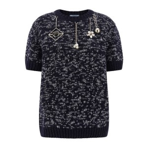 프라다 메탈 펜던트 크루넥 울 스웨터 P24U2ESOOO18HH F022X