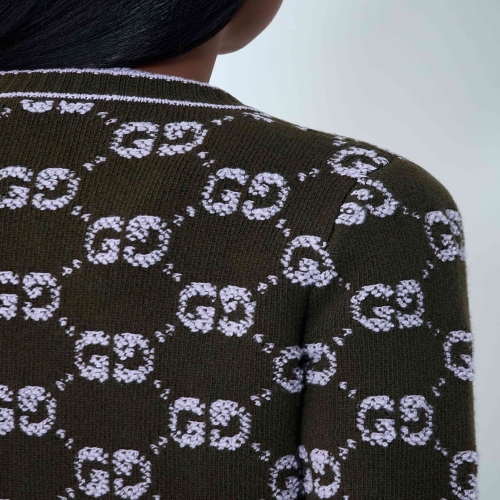 구찌 여성 GG 자카드 울 부클레 가디건 713300 XKCNA 3039