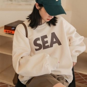 머스트해브 릴랙스핏 로고프린트윈터소재 라운드티 탑 WFK1WXE