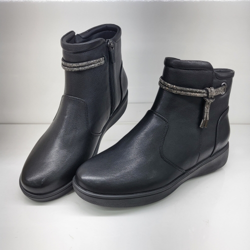 에스콰이어 여성 와이드핏 컴포트 앵클 부츠 PFWBS884BK