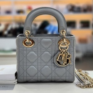 크리스찬디올 레이디백 미니 토트백 그레이 M0505OADU