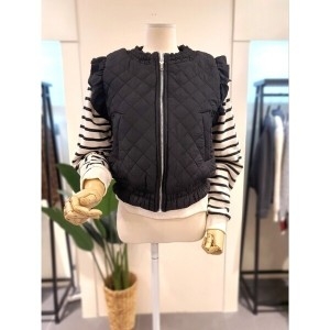 미스칸트 프릴 퀼팅 패딩 베스트 블랙 KOVTPB01BK