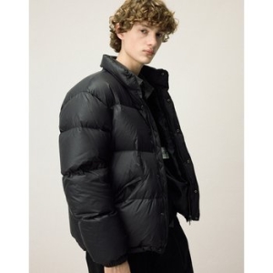 일꼬르소 남성 유러피안 구스 모노크롬 스냅 다운 블랙_IEJU5F005BK