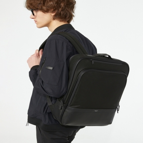 헤지스 액세서리 남성 WUBA5E541BK 스테디셀러블랙 로고장식 나일론 백