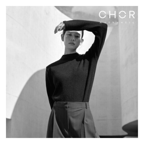 코아 어센틱 크롭 모크넥 니트 1종 블랙 880261