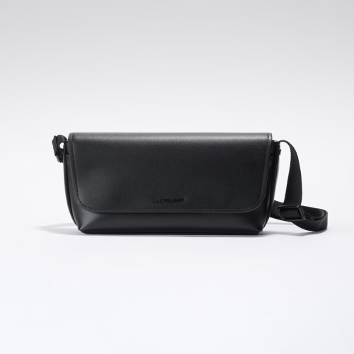 질스튜어트 에이케이몰 BLIRON 블리언 크로스백 스몰 UBA5E272BK