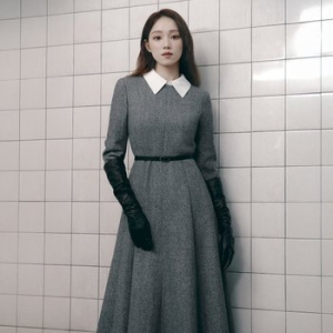 라인(LINE) 탈부착 카라 벨티드 원피스 이성경 착용 NWOPPK0200