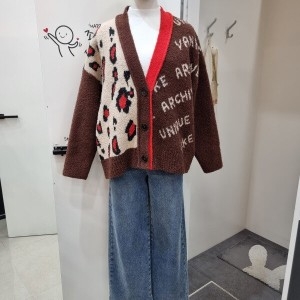 반에이크 김천모다 호피무늬니트가디건VB4YKCMV05ZBR_KG