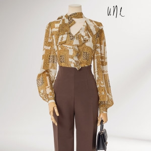 윈 언발플라운스 타이넥블라우스 946300