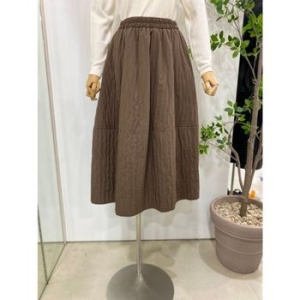 레코브 누빔 플레어 스커트 SB41EZSK029X