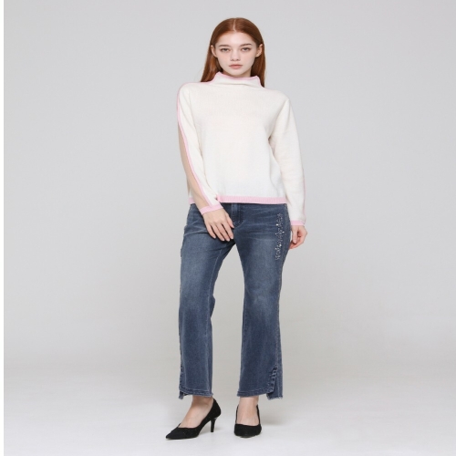 손정완 절개 라인 플레어 데님 팬츠 ZJL5353110