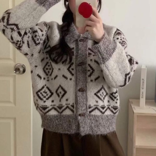 아이우먼 기하학패턴버튼가디건 YYV725M511 빅사이즈