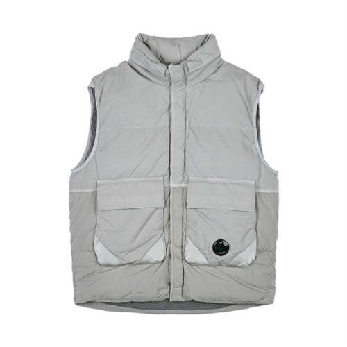 CP컴퍼니 남성 에코크롬 R 패딩 조끼_19CMVE028A 006369M 331