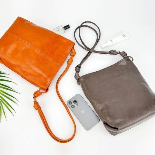 알티피아 DKES205 가죽 숄더 크로스백 여성 사각 고급 패션 가방 여자가방