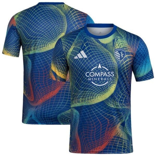 아디다스  스포팅 캔자스 시티 2025 유나이티드 We Play 에어로레디 프리매치 탑 블루 11145196