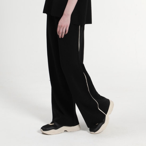 엑스아이엑스 XIX 배색 일자 니트 팬츠_X1F12KSL980