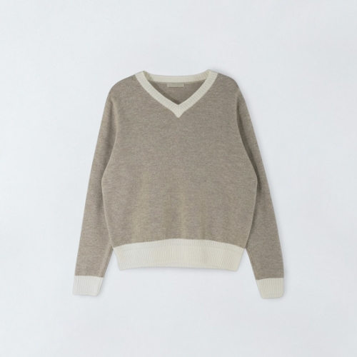 앤클라인 배색 브이넥 니트 N5IS002