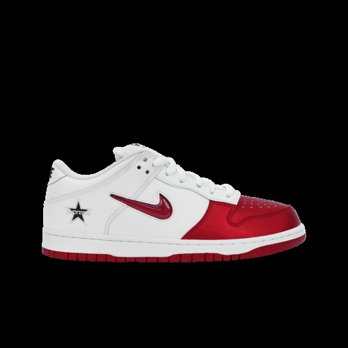 나이키 x 슈프림 SB 덩크 로우 쥬얼 스우시 레드 supreme 덩크로우 Jewel Swoosh Red 898860