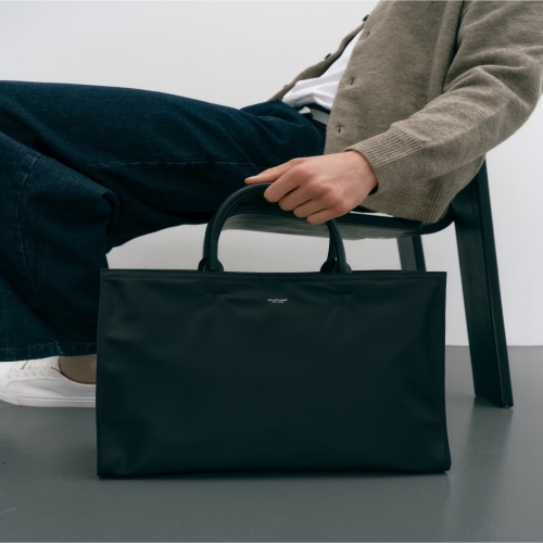 질스튜어트뉴욕 로건 블랙 나일론 심플 토트백_JUBA6E942 BK