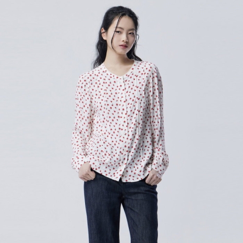 베네통 Online Exclusive 플라워 패턴 레이스 블라우스_BABLE1631IV