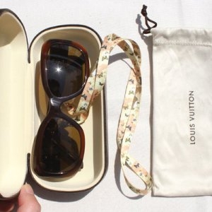  램램 eyeglass strap - butterfly