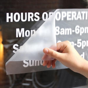 글자컷팅 스티커제작 유리창글씨 레터링