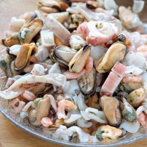 등푸른식품  해물모듬   새우살 바지락살 홍합살 오징어 해물