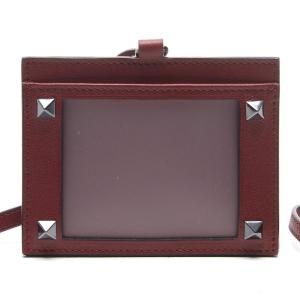 발렌티노 유니코 남성 락스터드 배지 홀더 카드지갑 QY2P0P50VH3U2618F