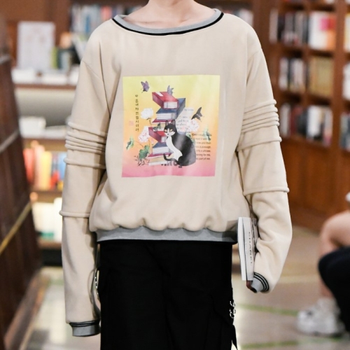 곽현주컬렉션 파이핑 프린팅 맨투맨IVORY  2733918