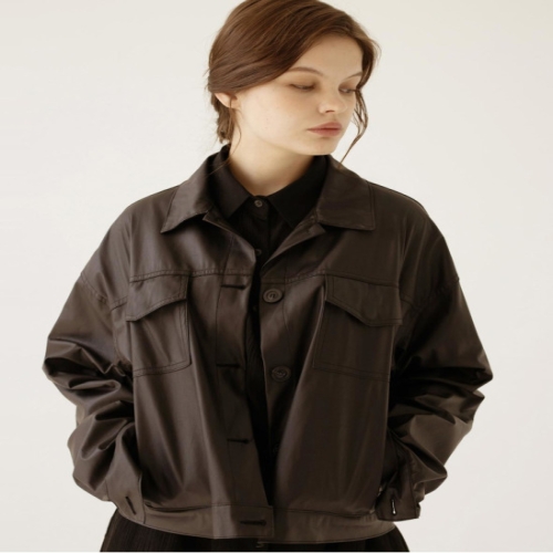 아더로브 포켓 레더 트러커 자켓 AJK201002 BK