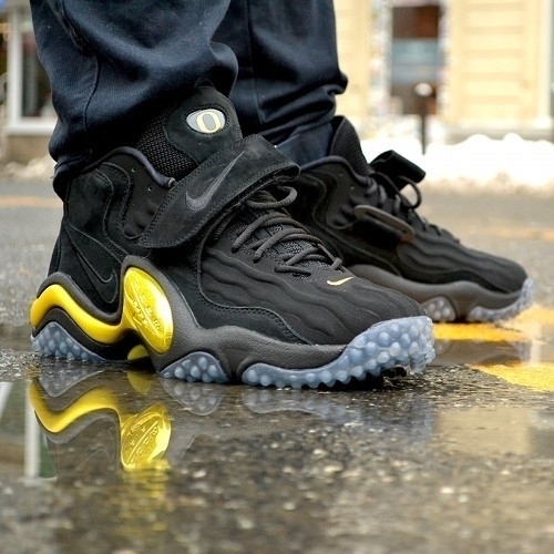 나이키 01 585387 002   기습발매한정판 에어줌터프97QS 블랙골드