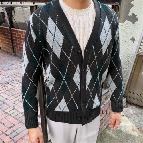 게리오   DGT.103  트렌디하게 들어간 아가일 패턴 가디건