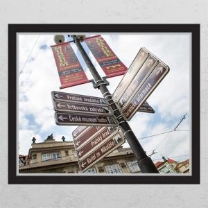 ih327-프라하의 표지판_창문그림액자_뮤럴시트지-꾸밈