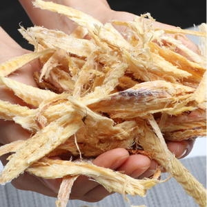 용대리에서 자연건조한 황태채 500g