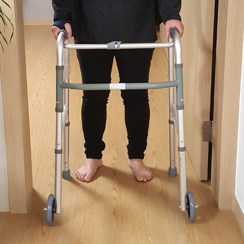 탑메디칼 고령자용 접이식 바퀴워커 1단 CA8115LG-5