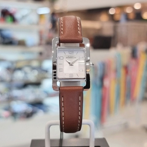 미쉘에블랑 VEME AVENUE 여성  17437 21GO  실버  1743721GO  세이코 DB      VEME AVENUE 여..