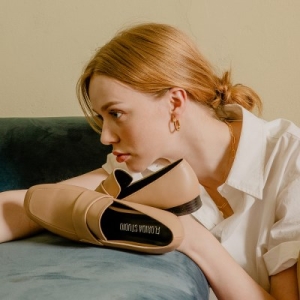 플로리다스튜디오 FL3112 지니아 베이직 2CM 단화 딥베이지