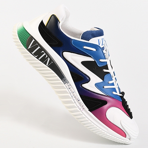 프리오더 발렌티노 웨이드 러너 스니커즈 VY2S0D95 NVD EP0