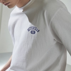 베러댄88 3112MW 체스트아치 백로고 티셔츠 모노화이트